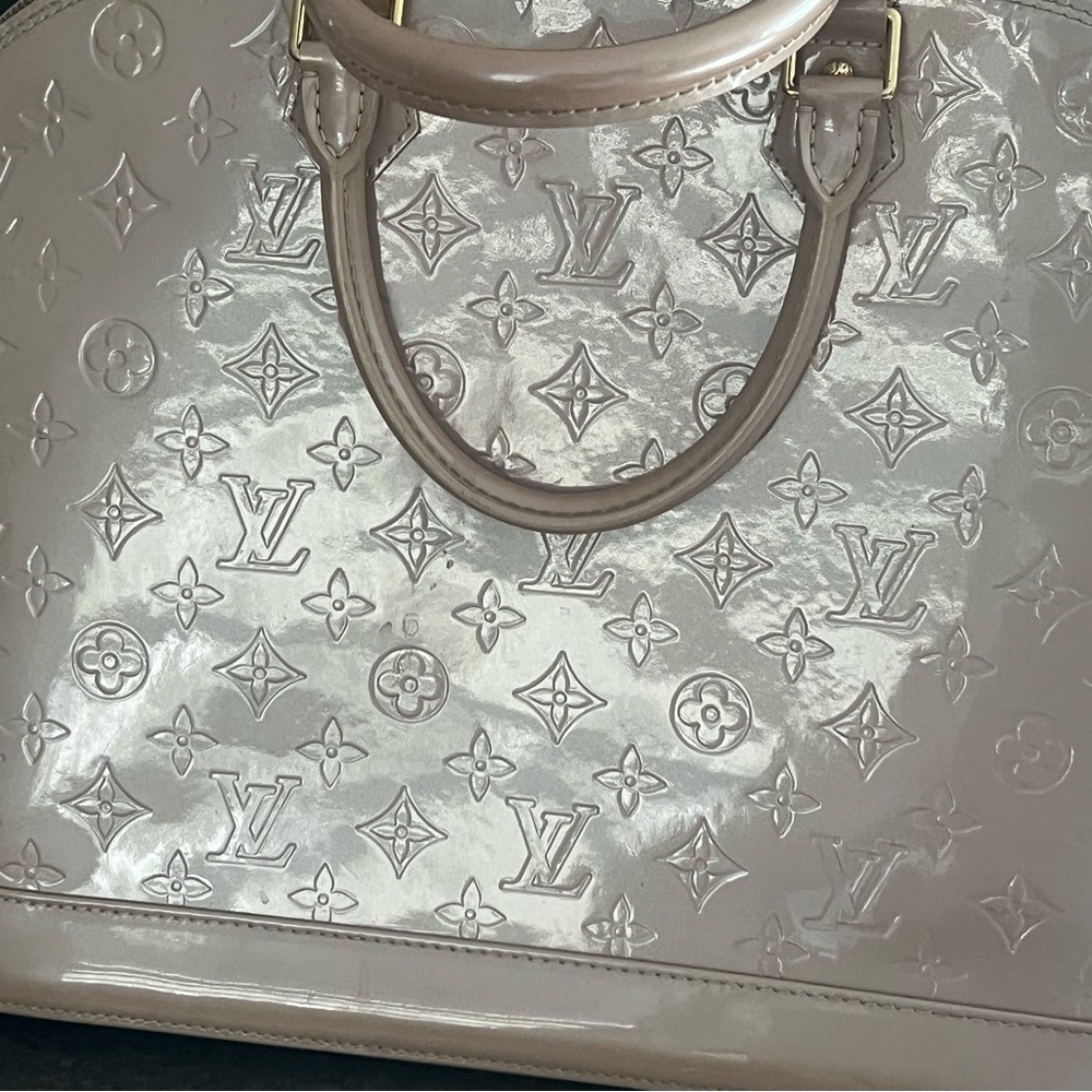 Large baby pink/blush patent leather large Alma Louis Vuitton